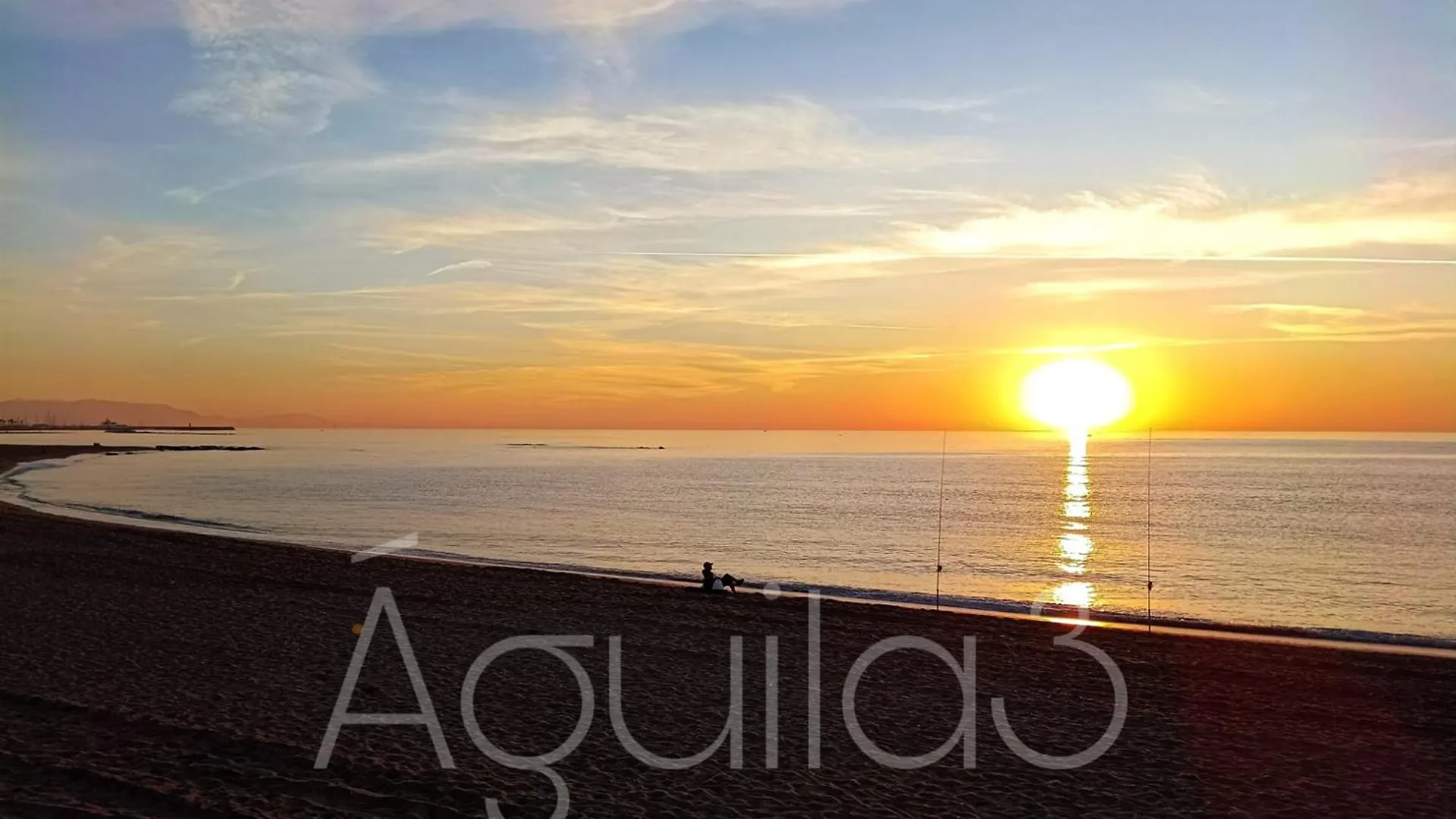 Estudio Aguila3 Benalmádena 0*,  España